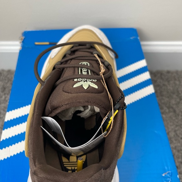 ADIDAS - Picture 3 of 9